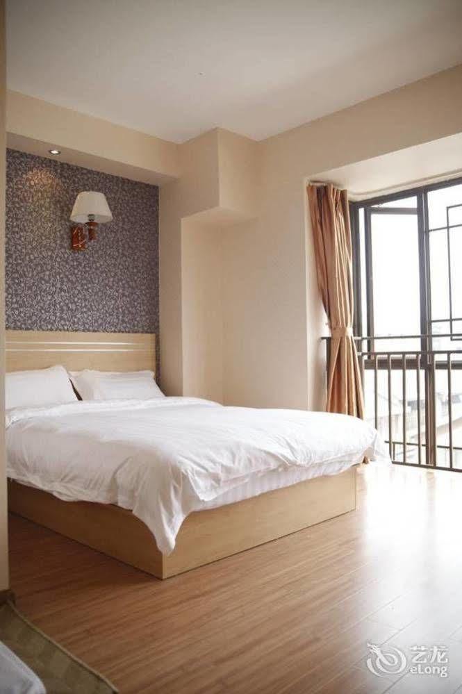 Dujiangyan Easy Hotel Exterior photo